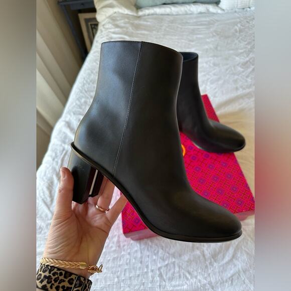 Tory Burch Brooke Stamped Heel Bootie NWT - Picture 15 of 15
